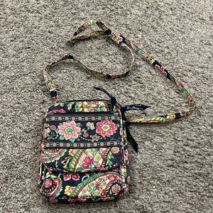 Vera Bradley crossbody floral pattern bag